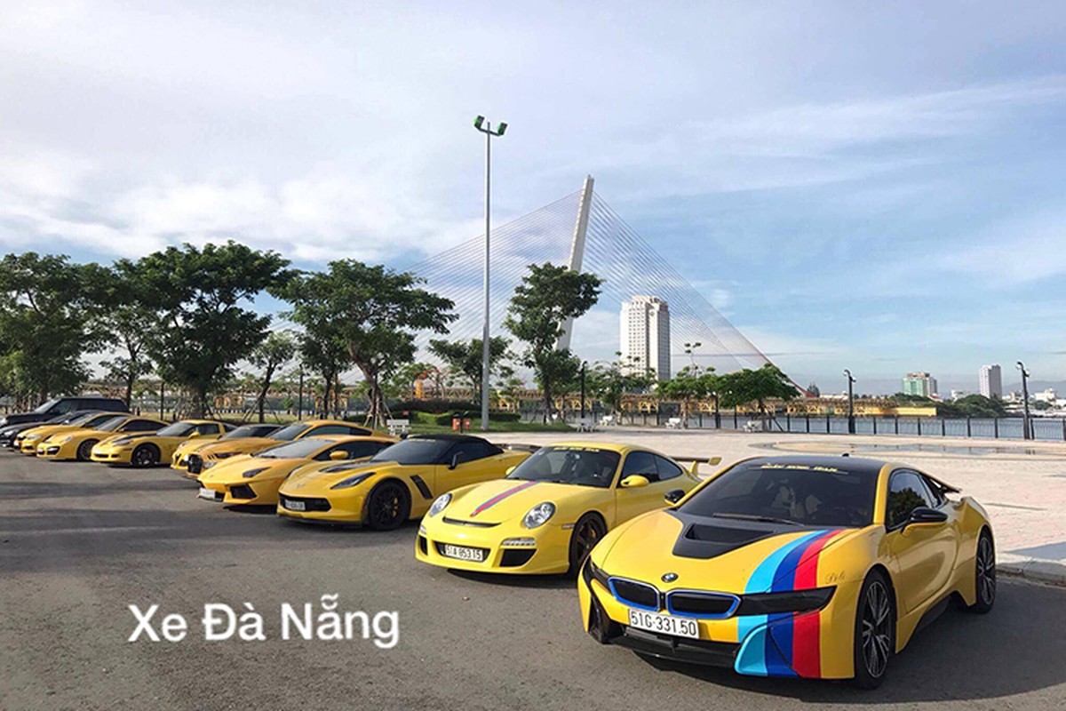 Dan sieu xe &quot;nhuom vang&quot; tu Sai Gon ra Da Nang